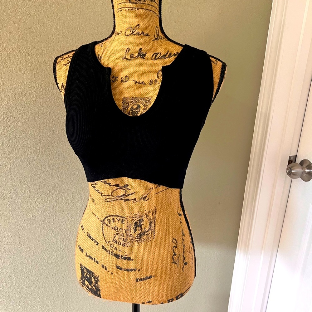 Women’s Plunge Ribbed Crop Top sz Medium